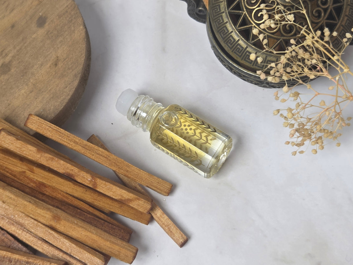 Siberian Musk - Ethically sourced from the mountains of Russia - Macerated in sandalwood
Shafi Oud - South Africa