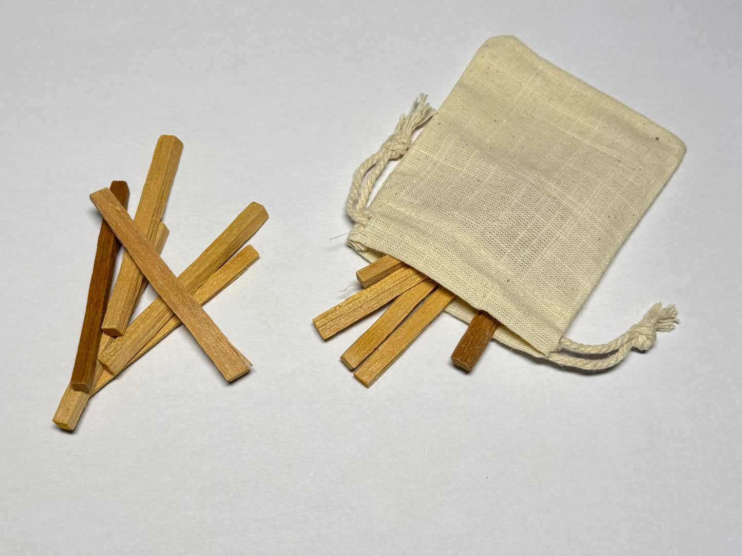 SANDALWOOD CHIPS-  5g