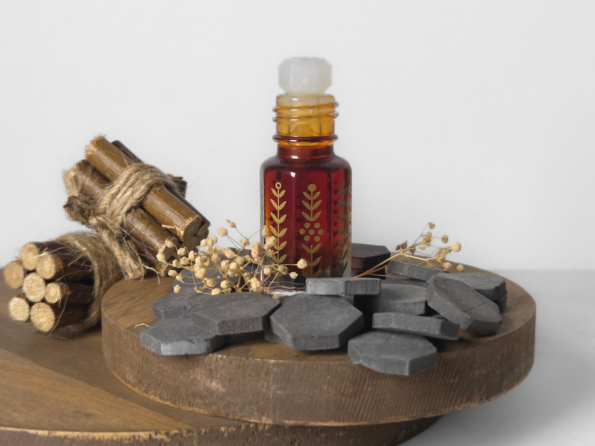 1/4 tola - 3g Oud Hindi, South Africa - Shafi Oud Fragrances, Luxury bottled Arabian Scents